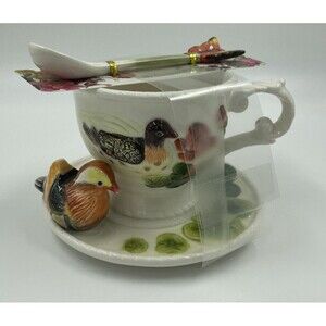 CORNER RUBY BOTANICAL COLLECTION DUCK TEA CUP  W BUTTERFLY SPOON SET N04
